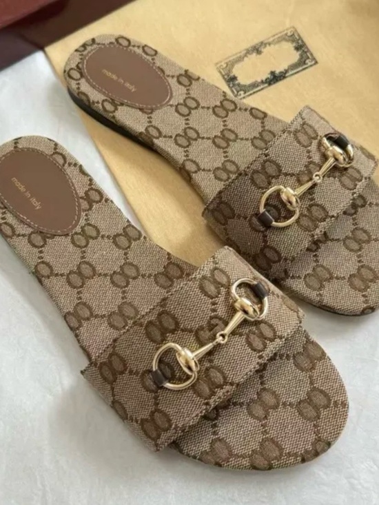 No Brand Shoes - NEW Women's Canvas
Horsebit Slide Sandal with Gold Hardware